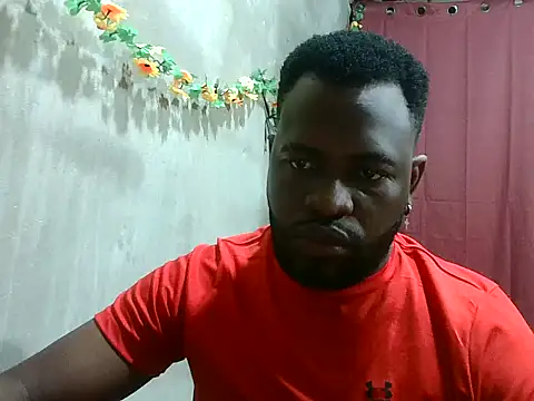 2ocmaxi online show from 10/17/25, 02:48