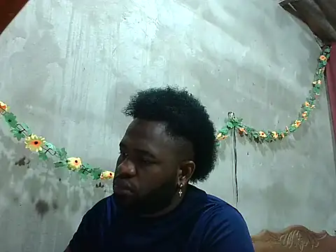 2ocmaxi online show from 02/23/26, 07:33