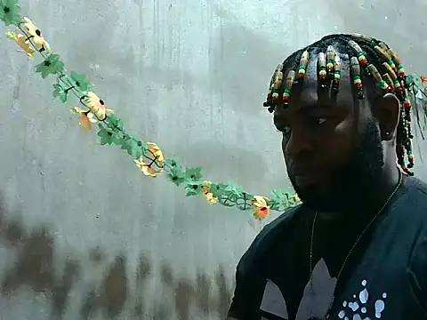 2ocmaxi online show from 04/21/26, 03:07