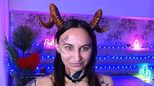 Snapshot of Cool_Freak_ chatting on 03/20/25, 08:42 Cool Freak  online show from 03/20/25, 08:42