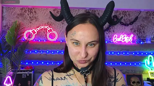 Cool Freak  online show from 06/14/26, 10:06