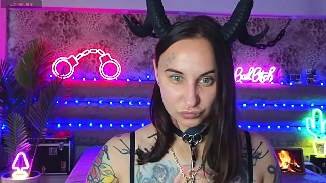 Cool Freak  online show from 06/19/26, 10:19