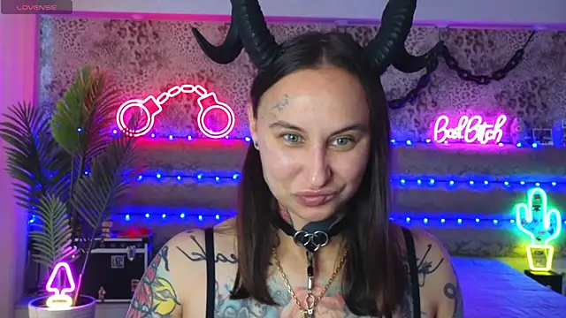 Cool Freak  online show from 06/26/26, 10:19