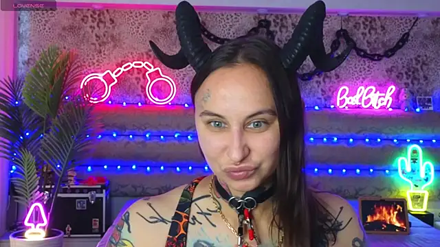 Cool Freak  online show from 07/11/26, 10:07