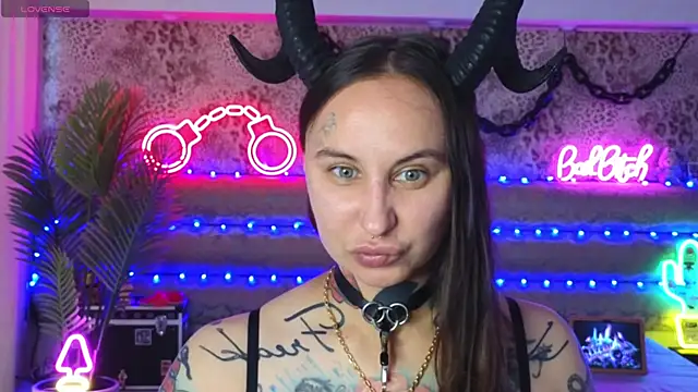 Cool Freak  online show from 07/17/26, 09:49