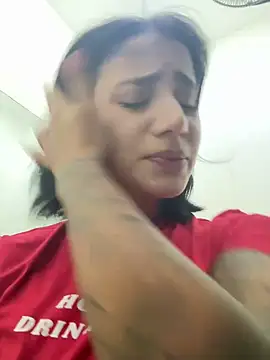 Snapshot of Ale_Lewis chatting on 02/09/25, 01:44 Ale Lewis online show from 02/09/25, 01:44