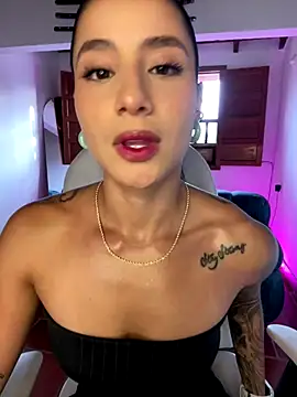 Ale Lewis online show from 12/18/25, 09:54