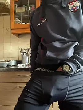 Snapshot of bigbrown- chatting on 03/07/25, 03:07 bigbrown- online show from 03/07/25, 03:07