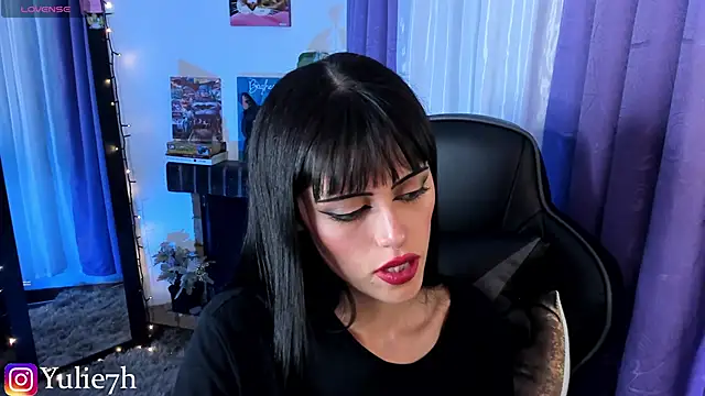  Jessy Moon  online show from 04/17/26, 10:02