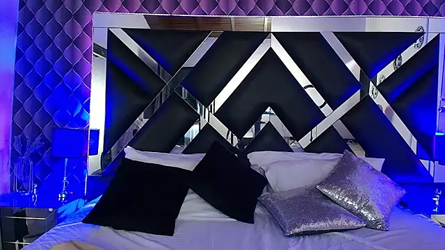 victoriaa lee  online show from 11/26/25, 07:59