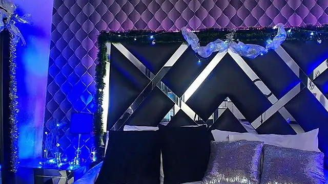 victoriaa lee  online show from 12/05/25, 07:54