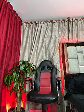 serena willow online show from 03/01/25, 08:56