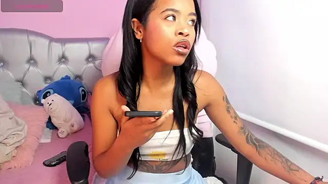 Mia damm online show from 11/07/25, 03:39