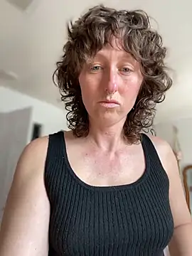 mossy kiss online show from 03/15/26, 04:46