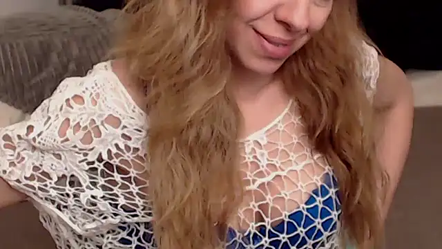 Snapshot of AylyneRichards chatting on 02/26/25, 02:25 AylyneRichards online show from 02/26/25, 02:25