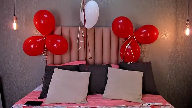 Alexa Thaylor  online show from 02/21/25, 02:48