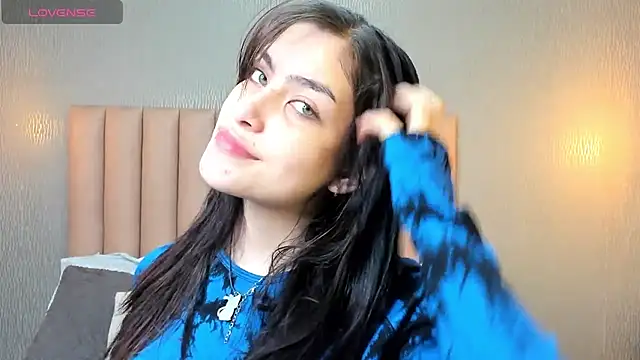 Alexa Thaylor  online show from 03/19/25, 02:35