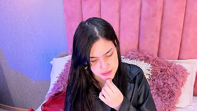 Alexa Thaylor  online show from 10/09/25, 02:48