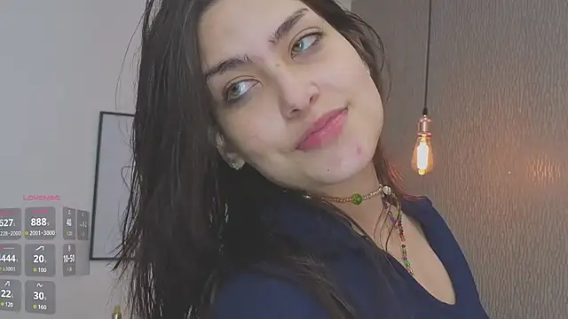 Alexa Thaylor  online show from 05/06/26, 04:12