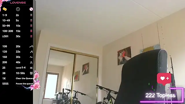 Snapshot of BlaBlaBla7016 chatting on 10/14/25, 02:07 BlaBlaBla7016 online show from 10/14/25, 02:07