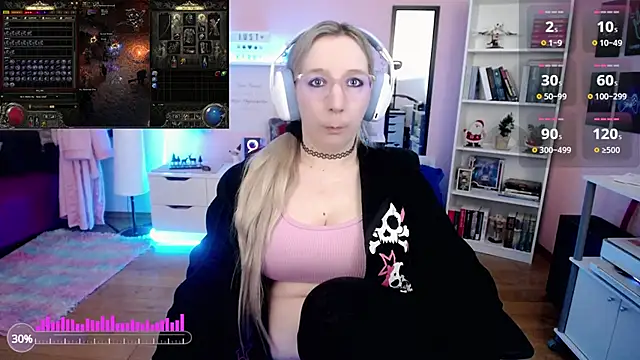 Snapshot of JustKerry chatting on 12/18/24, 11:56 JustKerry online show from 12/18/24, 11:56