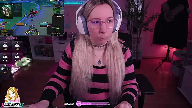 Snapshot of JustKerry chatting on 01/13/25, 09:41 JustKerry online show from 01/13/25, 09:41