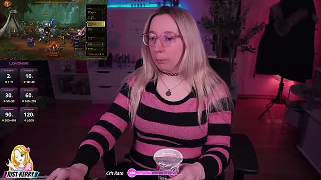 Snapshot of JustKerry chatting on 01/13/25, 01:06 JustKerry online show from 01/13/25, 01:06