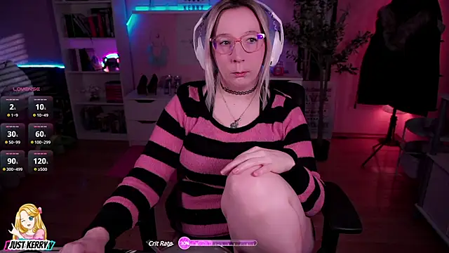 Snapshot of JustKerry chatting on 01/14/25, 09:45 JustKerry online show from 01/14/25, 09:45