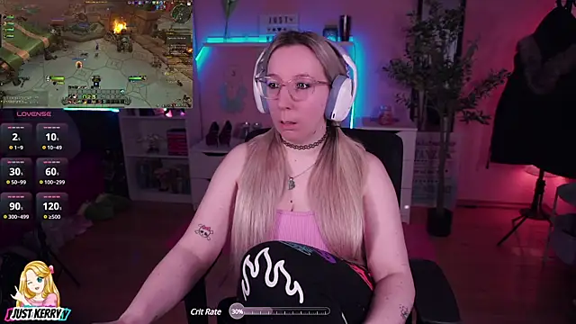 Snapshot of JustKerry chatting on 01/21/25, 11:46 JustKerry online show from 01/21/25, 11:46