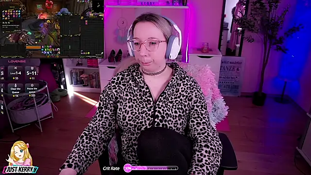 Snapshot of JustKerry chatting on 02/04/25, 10:00 JustKerry online show from 02/04/25, 10:00