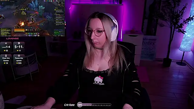 Snapshot of JustKerry chatting on 02/11/25, 09:42 JustKerry online show from 02/11/25, 09:42