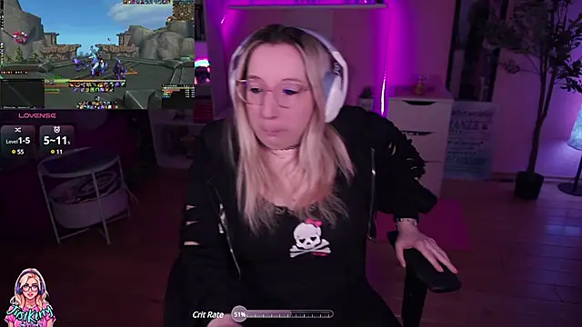 Snapshot of JustKerry chatting on 02/13/25, 12:11 JustKerry online show from 02/13/25, 12:11