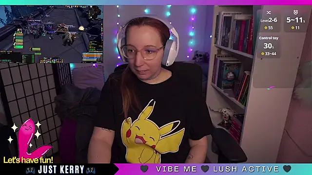 Snapshot of JustKerry chatting on 09/11/25, 08:36 JustKerry online show from 09/11/25, 08:36