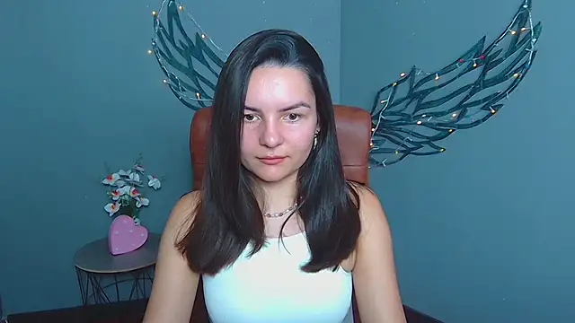 Snapshot of JasmineAsha chatting on 07/14/26, 06:18 JasmineAsha online show from 07/14/26, 06:18