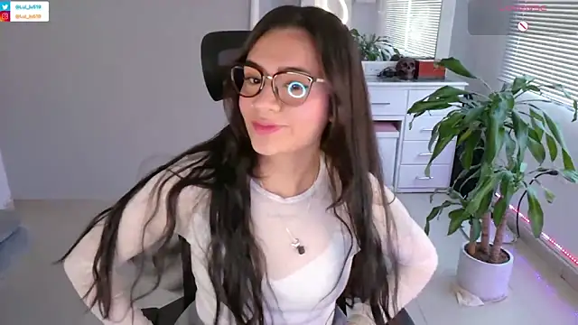 ImLui lu online show from 01/25/25, 10:28