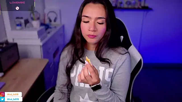 ImLui lu online show from 10/01/25, 12:05