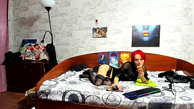 Snapshot of KagamiTayga chatting on 01/16/26, 02:48 KagamiTayga online show from 01/16/26, 02:48