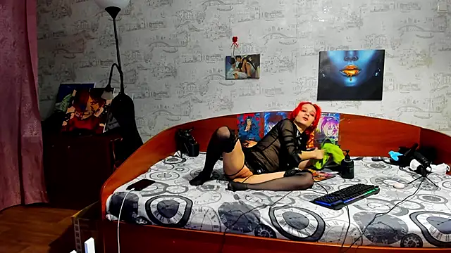 Snapshot of KagamiTayga chatting on 02/06/26, 02:49 KagamiTayga online show from 02/06/26, 02:49