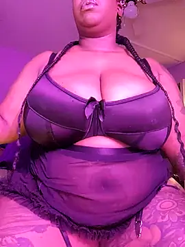 Snapshot of _Ruby_Shy chatting on 11/04/25, 01:16 Ruby Shy online show from 11/04/25, 01:16