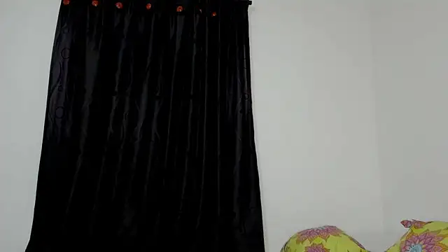 Snapshot of hot-baby_dirty chatting on 06/07/26, 02:05 hot-baby dirty online show from 06/07/26, 02:05