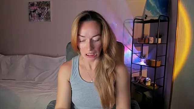 RebeccaMartinez online show from 10/05/25, 11:19