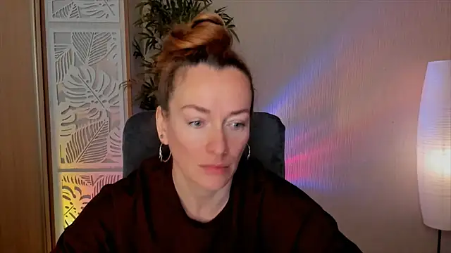 Snapshot of RebeccaMartinez chatting on 05/01/26, 06:18 RebeccaMartinez online show from 05/01/26, 06:18