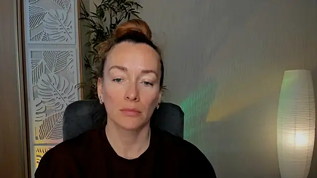 Snapshot of RebeccaMartinez chatting on 05/04/26, 06:20 RebeccaMartinez online show from 05/04/26, 06:20