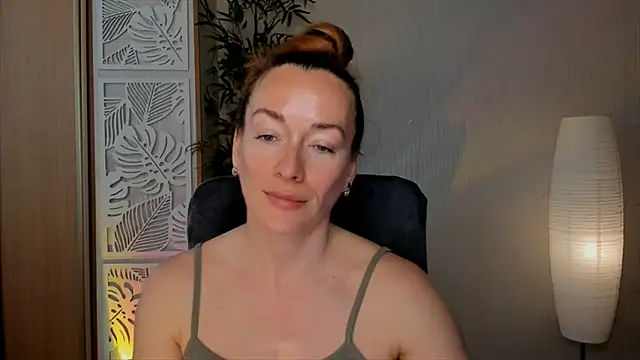 Snapshot of RebeccaMartinez chatting on 05/11/26, 05:46 RebeccaMartinez online show from 05/11/26, 05:46