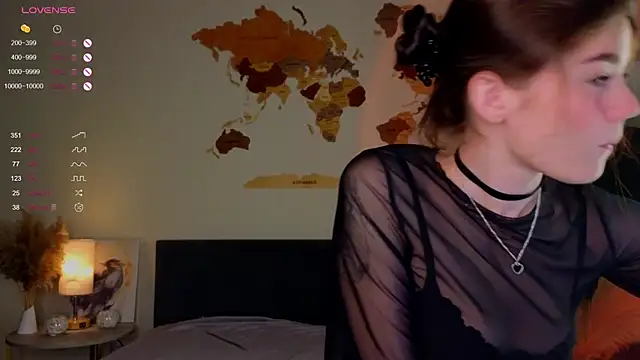 Snapshot of AuroraMari chatting on 02/17/25, 11:53 AuroraMari online show from 02/17/25, 11:53