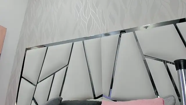 Snapshot of kimberly7_ chatting on 02/04/25, 11:49 kimberly7 online show from 02/04/25, 11:49