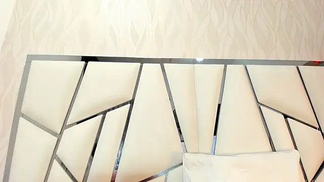 Snapshot of kimberly7_ chatting on 11/05/25, 11:32 kimberly7 online show from 11/05/25, 11:32