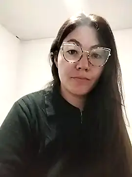Snapshot of katha_steele_ chatting on 01/25/25, 10:08 katha steele online show from 01/25/25, 10:08