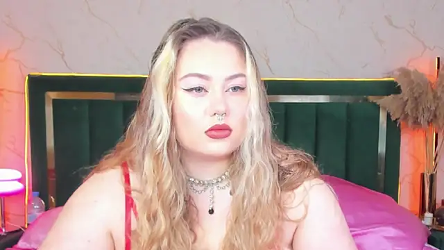 Snapshot of rosal1a chatting on 07/14/26, 06:24 rosal1a online show from 07/14/26, 06:24