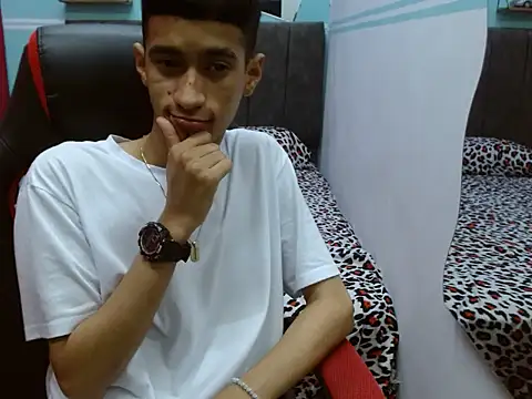 Angelstripboy online show from 02/17/25, 05:10